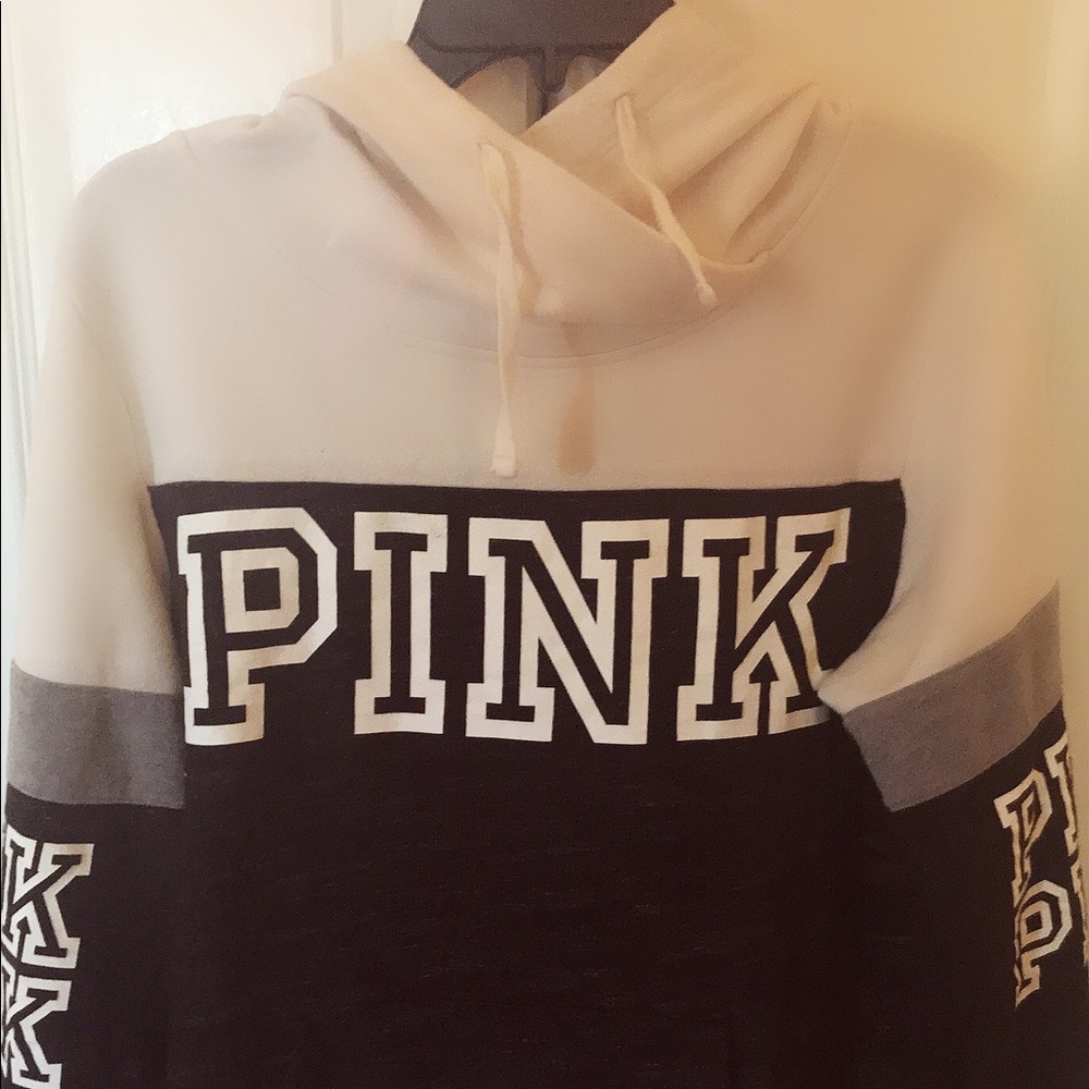 VS PINK pullover Hoodie size M  black White Grey